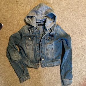 Cropped jean jacket with hood